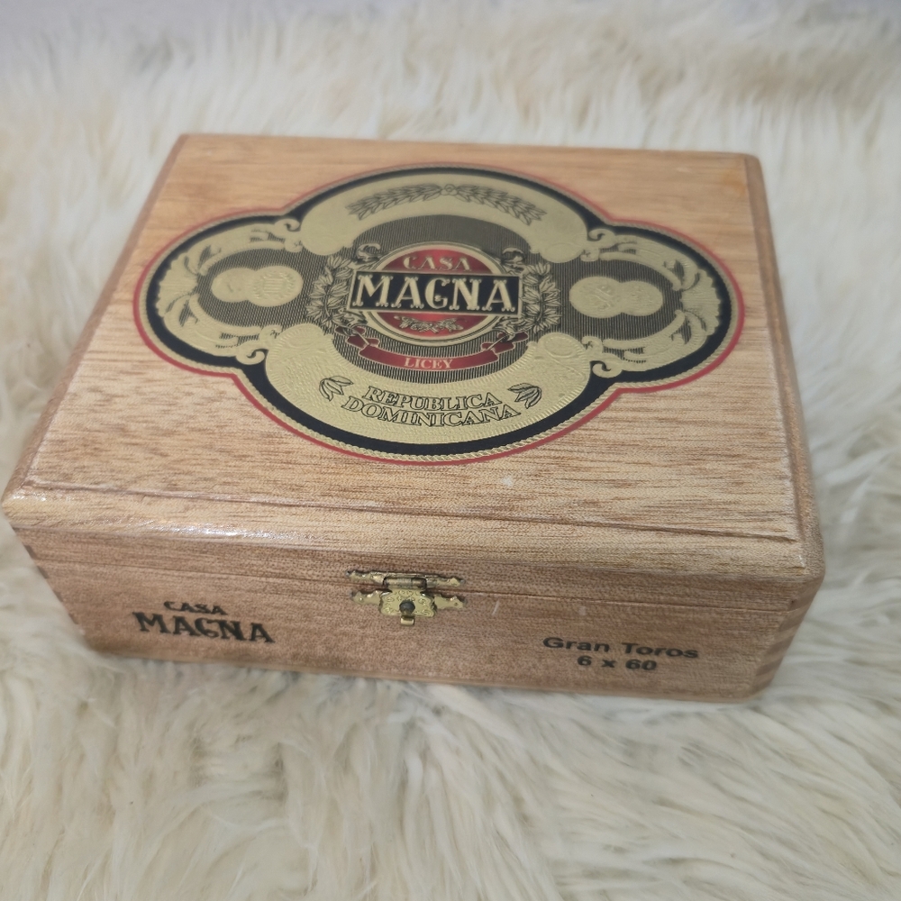Casa Magna Gran Toros Wooden Cigar Box